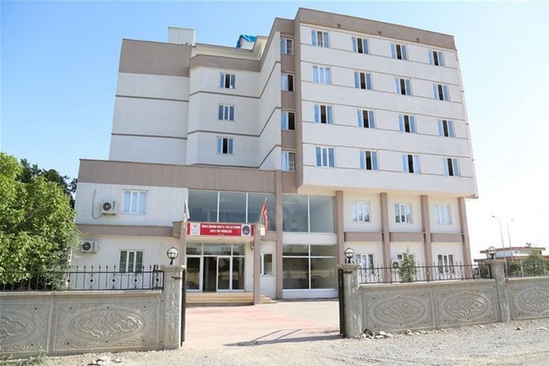 Girne Amerikan Gau Yurtlari Ve Ucretleri 2016 Kibris Universiteleri Bolumler Taban Puanlari Ucretleri Burs Ogrenci Yurtlari